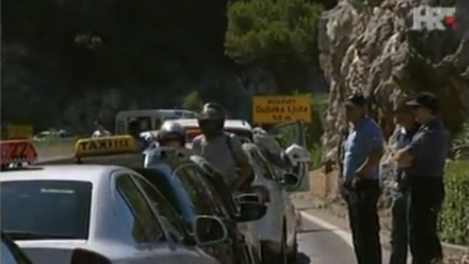 Protest taksista protiv Ubera u Splitu 1