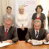 Potpisan ugovor sa EIB o kreditu za kliničke centre 6