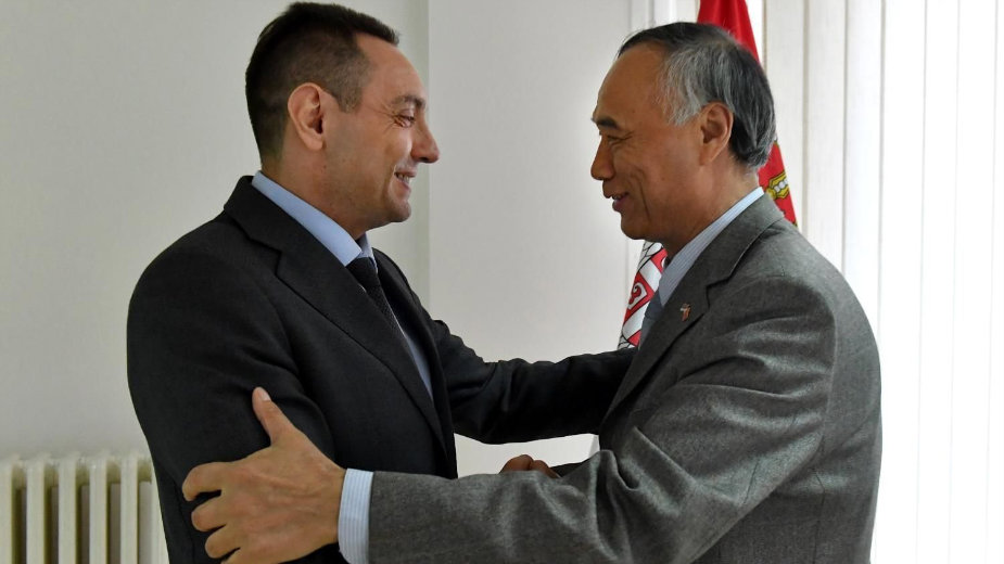 Vulin sa ambasadorom Kine 1