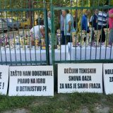 Građani "oterali" sudske izvršitelje 1