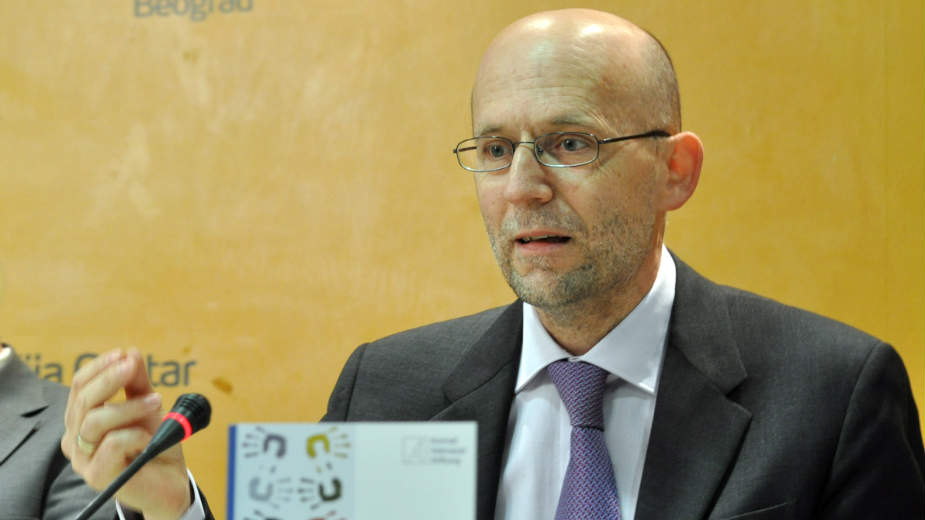 Ambasador Pribićević se vraća u Srbiju 1