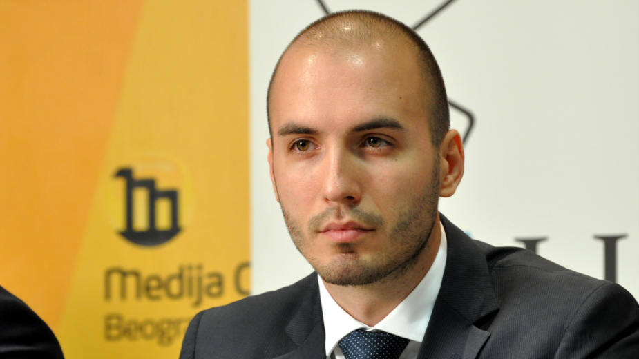 Građanski, a ne radikalski 1