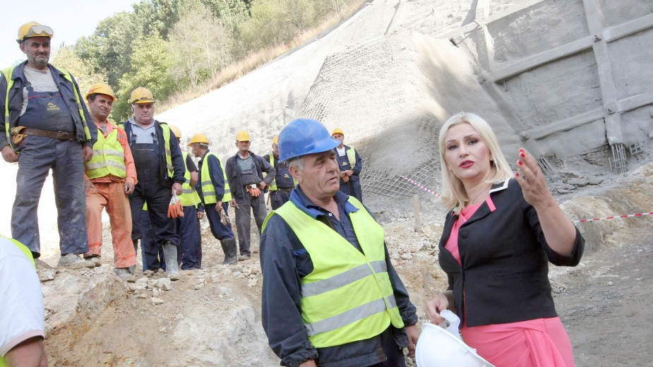 Kada će država osnovati kompaniju za infrastrukturne projekte? 1