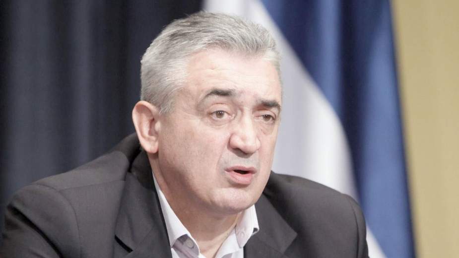 Veljko Odalović: Prkosni gensek 1