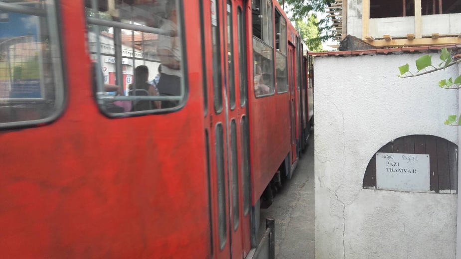 "Pazi tramvaj" 1