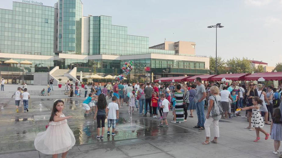 Torbe i pribor poklon za prvake 1