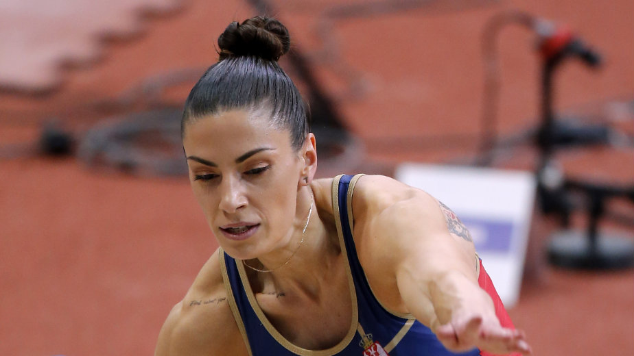 Led probijaju Anić i Terzić 1