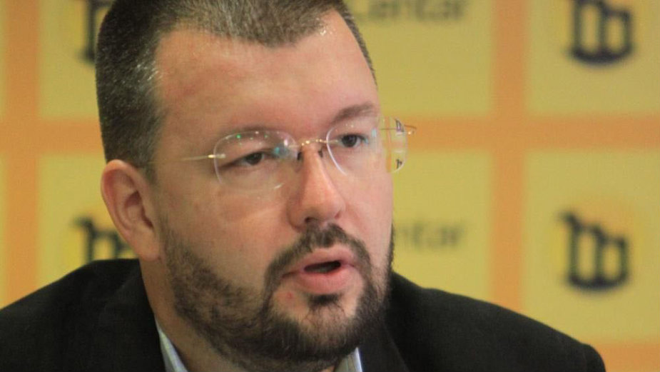 Čedomir Antić o Er Srbiji: Goniću ih do kraja 1