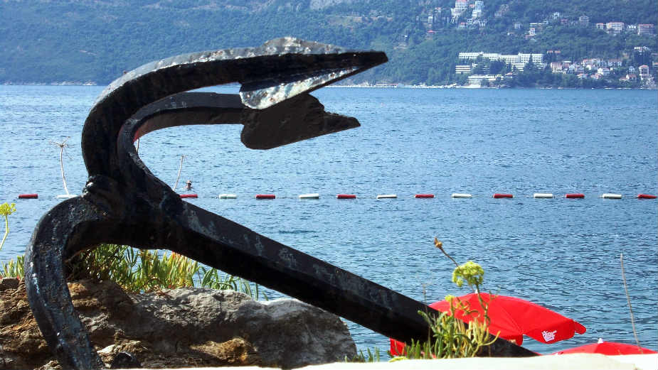 Raste broj ruskih turista u Crnoj Gori 1