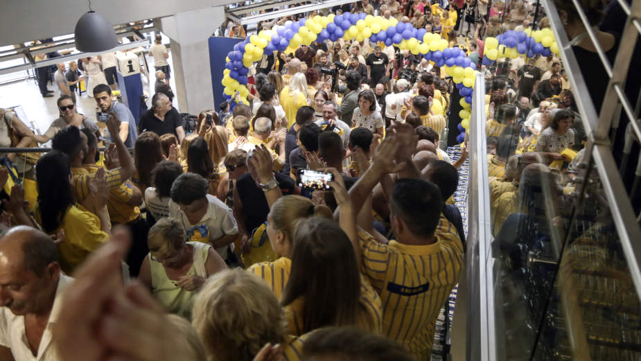 Ikea: Prodato 2.500 činija i 4.500 hot dogova 1