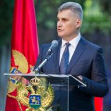 Crnogorski poslanici na službena putovanja potrošili 55.505 evra 11