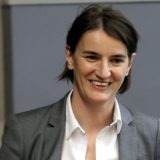 Brnabić čestitala Uskrs 11
