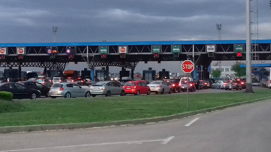 AMSS: Zadržavanja za putnička vozila na Horgošu i Batrovcima oko dva sata 1