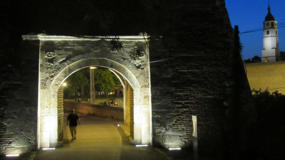 Pušteno u rad dekorativno osvetljenje na Kalemegdanu 1