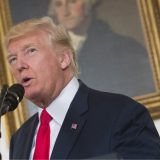 Tramp konačno osudio neonaciste 13