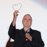 Srce Sarajeva uručeno Džonu Klizu (VIDEO) 9