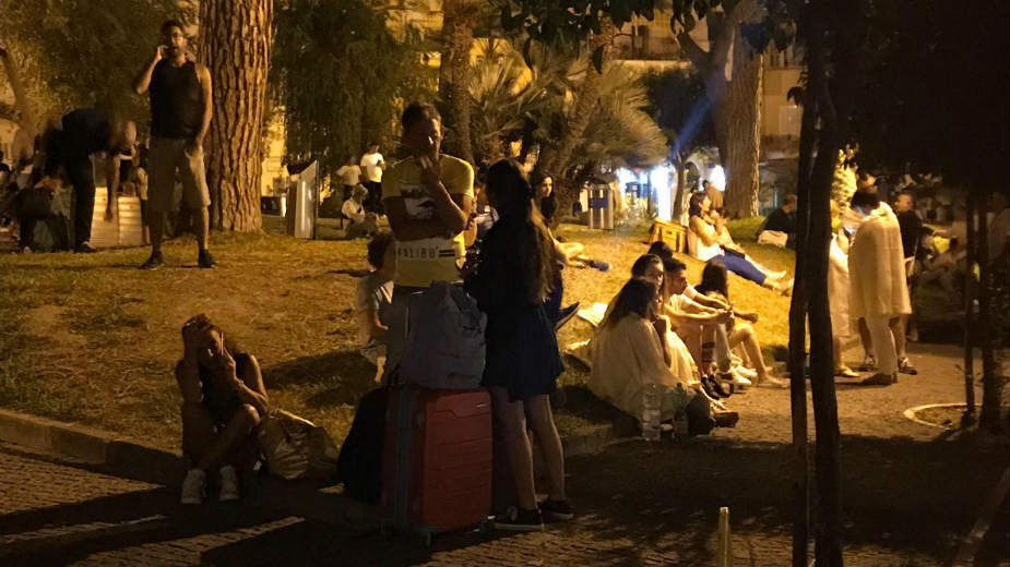 Beba spasena iz ruševina zemljotresa u Italiji (VIDEO) 2 Beba spasena iz ruševina zemljotresa u Italiji (VIDEO) 2