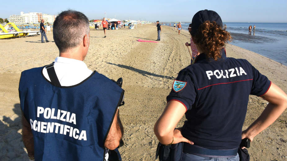 Devojka brutalno silovana, mladić pretučen  na plaži u Riminiju 1