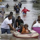 Hjuston: Voda se preliva preko najveće brane 1