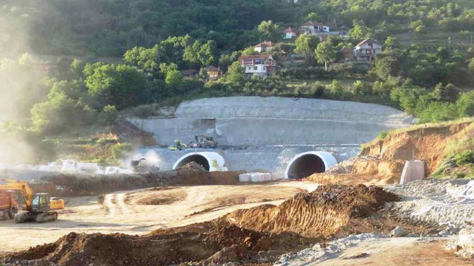 Ronioci pronašli telo nastradale devojke u Južnoj Moravi kod Vladičinog Hana 1