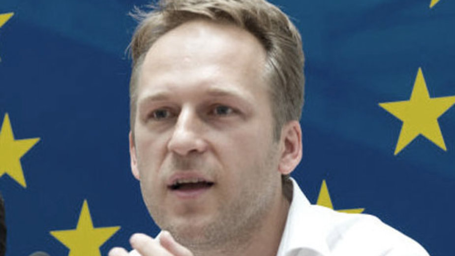 Vučić se plaši da će proći kao Gruevski 1 Vučić se plaši da će proći kao Gruevski 1