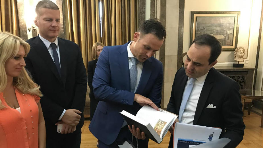 Mali sa ambasadorom Turske 1