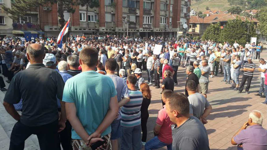 Protest malinara zbog neispunjenih obećanja 1