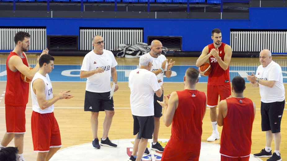 Neka se ponovi Istanbul 2001. 1