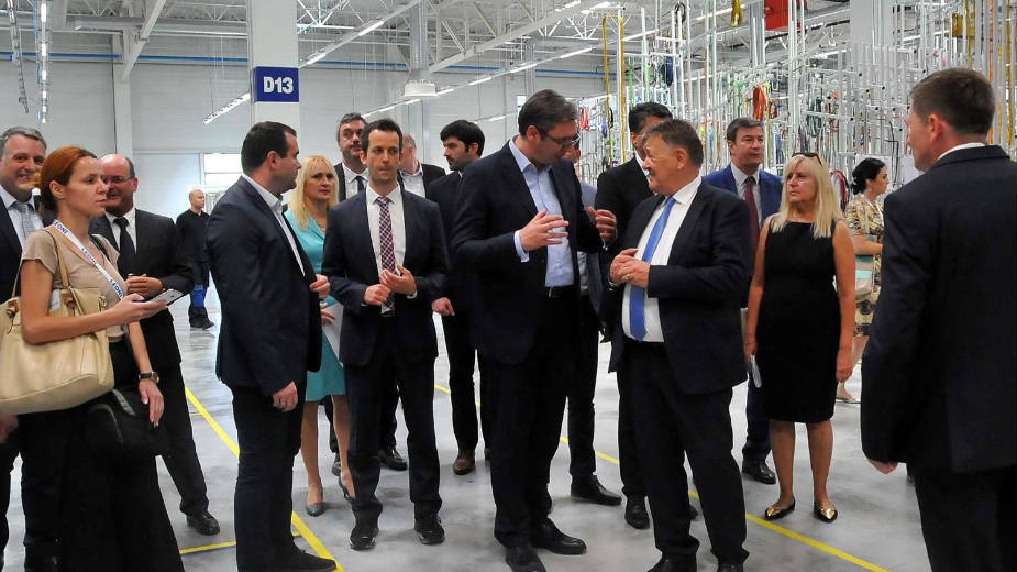 Sigurne investicije i nova radna mesta, ili Potemkinova sela 1