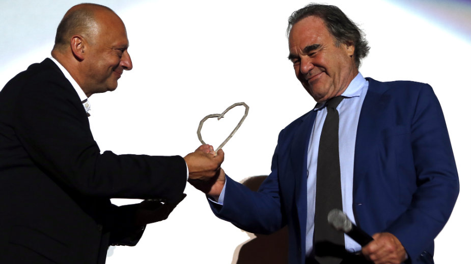 Stoun: Putin nas podseća da je situacija postala opasna 1