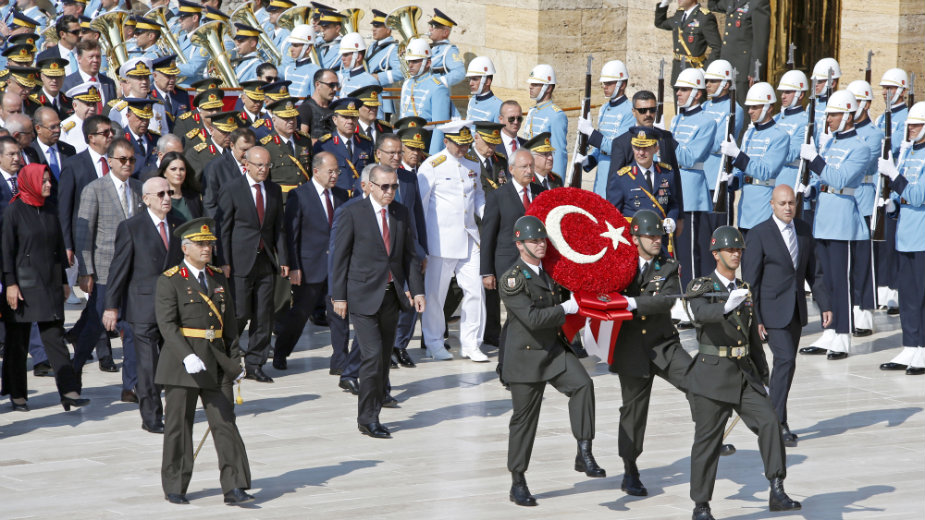 Funkcioneri turske policije traže azil u Nemačkoj 1