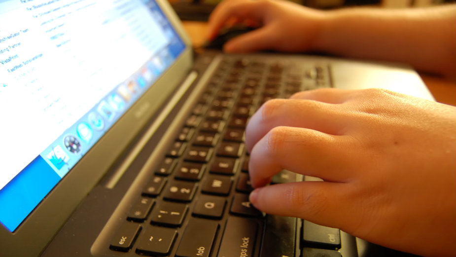 Kina: Novi propisi ukidaju anonimnost na internetu 1 Kina: Novi propisi ukidaju anonimnost na internetu 1