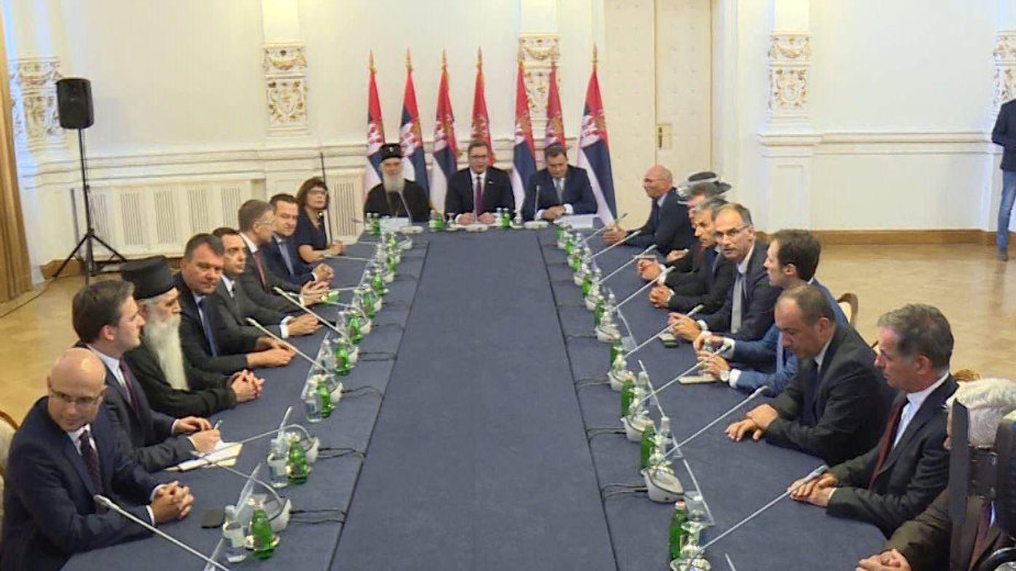 Vučić: Jačanjem ekonomije do boljeg položaja Srba 1