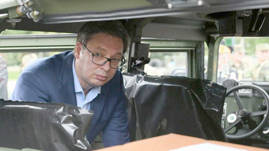 Savić: Za čuvanje Vučića "kobre" nisu najstručnije 1