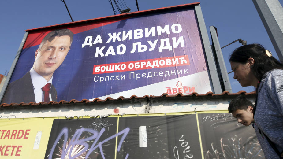 Opozicija najavljuje skromnu i terensku kampanju 1