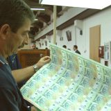 Jači dinar oborio javni dug za milijardu evra 11