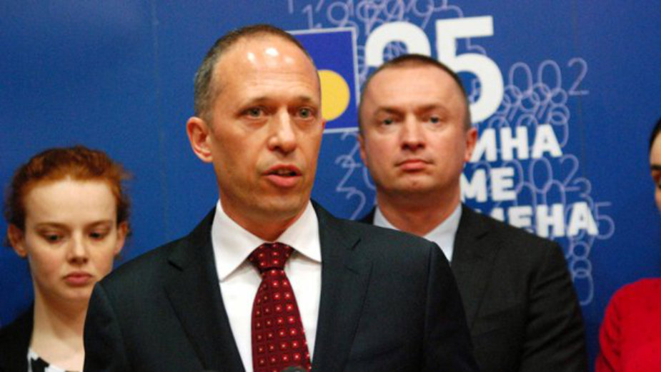 Stefanović: Život u Srbiji sve gori 1