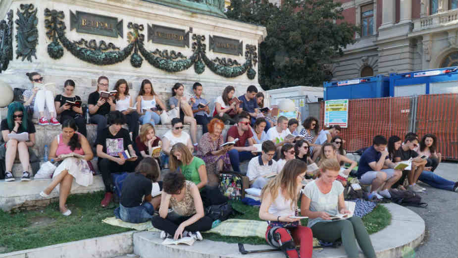 Razmena knjiga u Novom bioskopu Zvezda 1