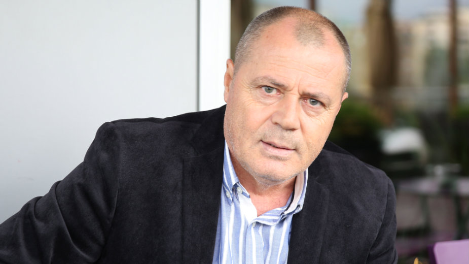 „Volite Otadžbinu kao što Albanci vole Ameriku“ 1