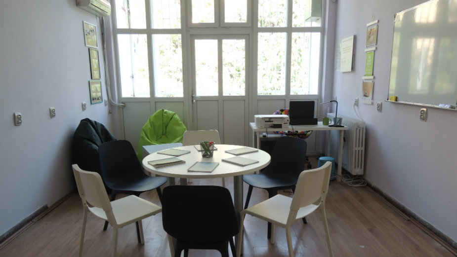 Peta ekonomska škola dobila Kabinet za preduzetništvo 1 Peta ekonomska škola dobila Kabinet za preduzetništvo 1