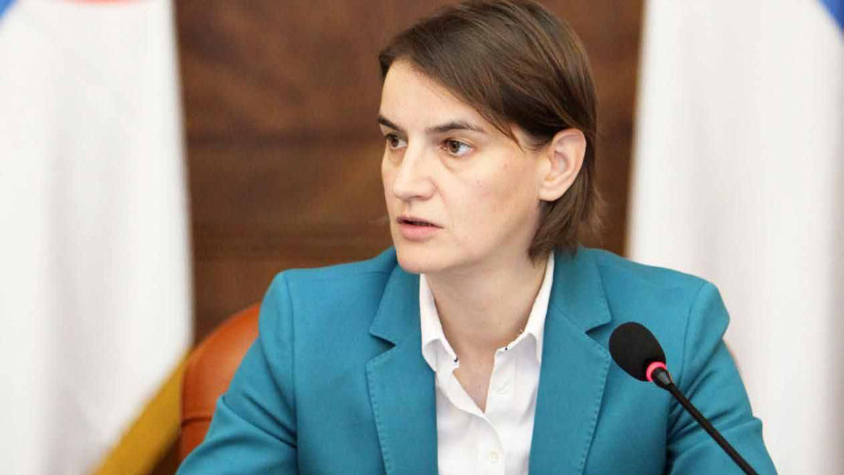 Brnabić: Vlada neće odustati od zakona 1