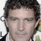 Antonio Banderas igra Pikasa 8