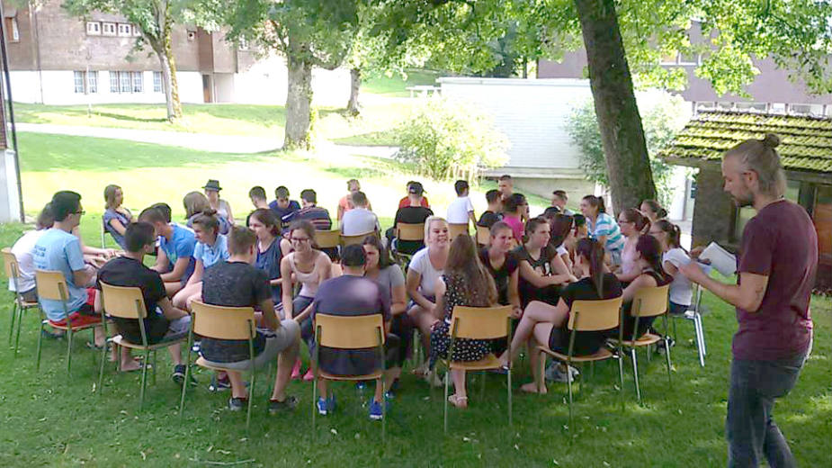 Trogen: Selo u kome deca zaista žive 1