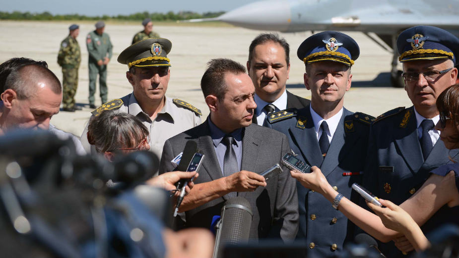 Vulin: Vučić naredio veće dnevnice u vojsci 1