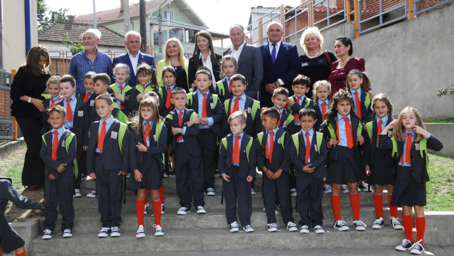 Uniforme neće biti obavezne u naredne dve godine 1