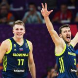 Slovenija prvi finalista Eurobasketa 7