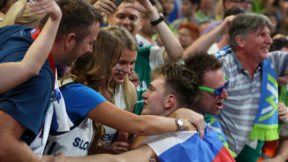 Slovenija se "seli" u Istanbul 1