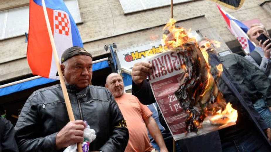 Prete Plenkoviću, zapaljen srpski list 1