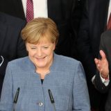 Angela Merkel sačuvala poziciju, uspeh desnice 7