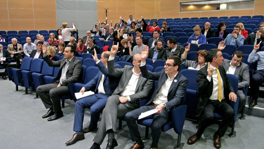 DJB: Mlađenović isključen iz pokreta pre tri meseca 1